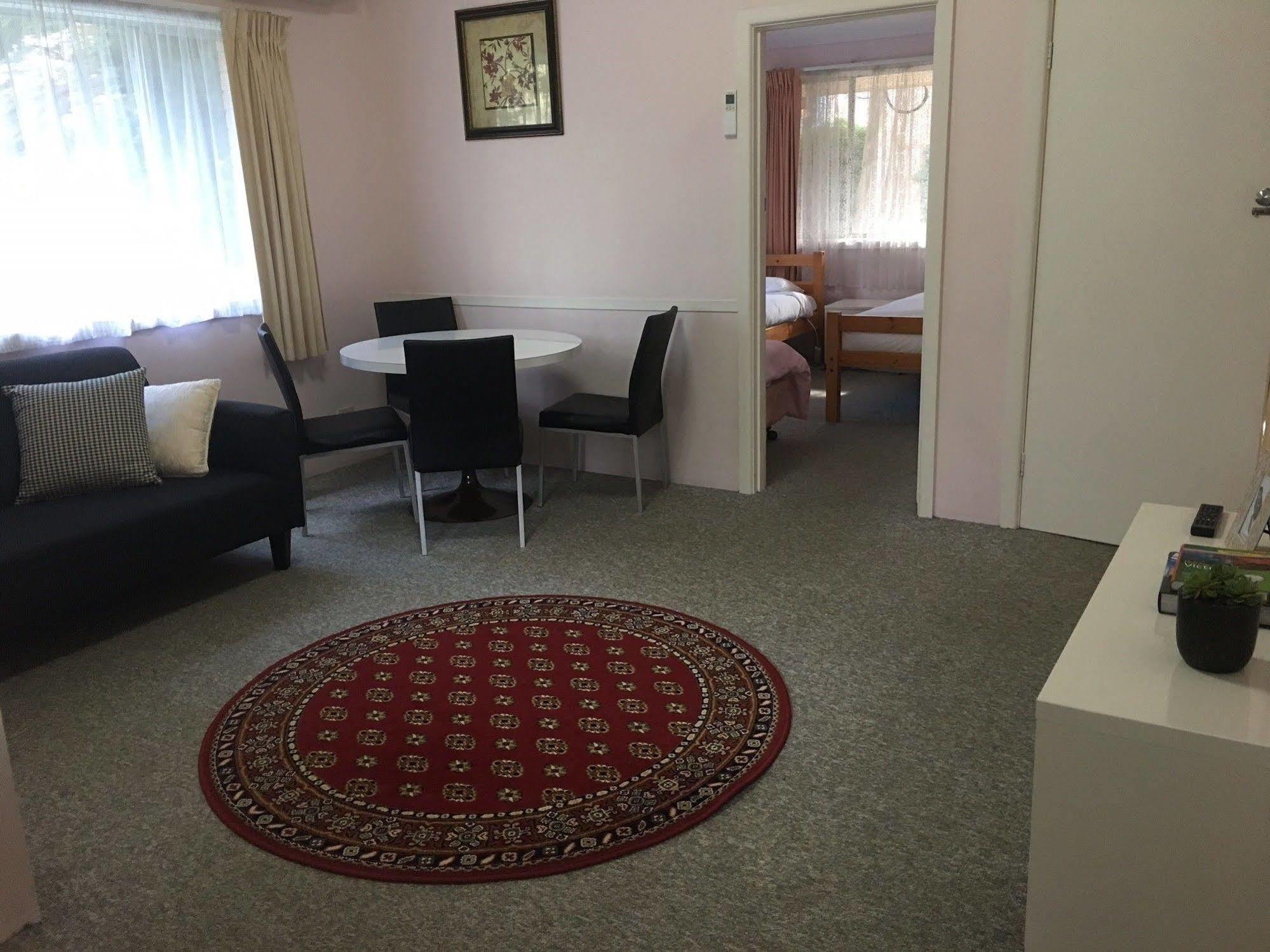 The Warby, Where Mid-Century Style Meets The Mountains Warburton Zewnętrze zdjęcie